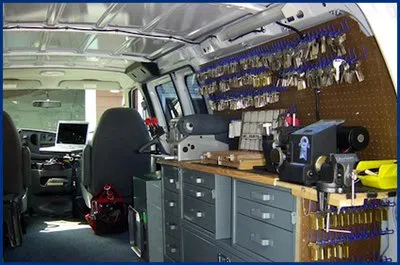 Advantage Locksmith Store Austin, TX 512-439-0750 - 2-mobile-locksmith